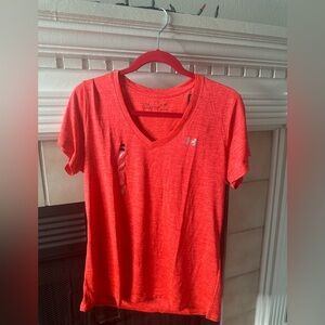 Under Armour Women's Tech SSV Twist Top - Size L/G - MSRP $24.99